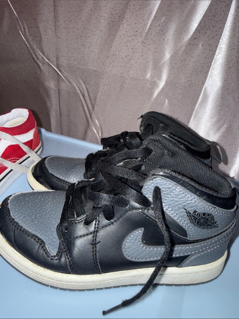 Kids Sneaker Bundle: Jordan 1 Mid (Black/Grey) & Vans Old Skool (Red)
Size 13 - Picture 9 of 10